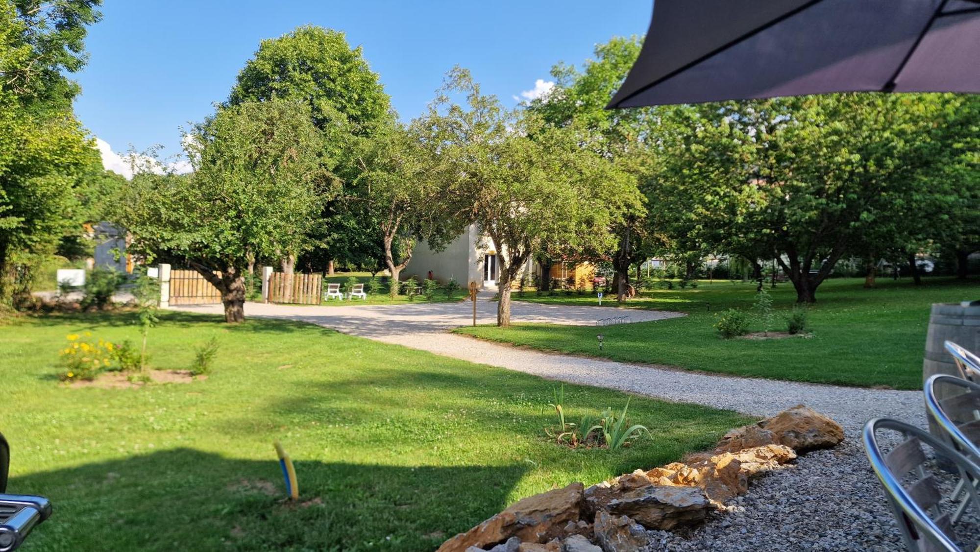 L'enclos O Rendez-vous Roquefeuil-pays De Sault- Avec Jardin Apartment Roquefeuil